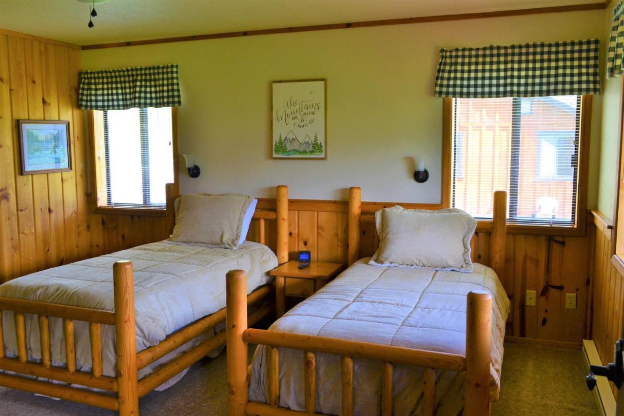 Villa Twin Peaks Guest Ranch Salmon Exterior foto